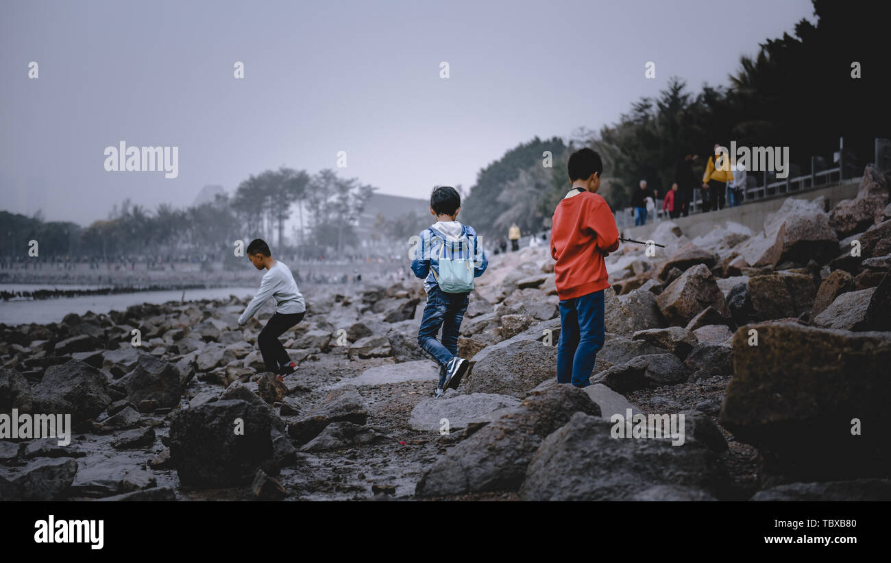 Group outdoors people adults children hi-res stock photography and ...
