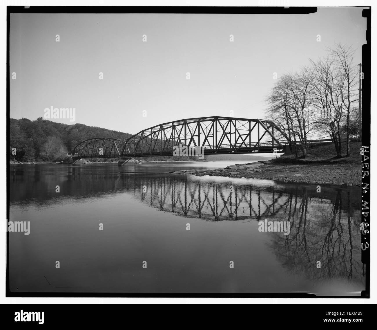 NORTH ELEVATION, STRUCTURE AND APPROACHES Glendale Road Bridge
