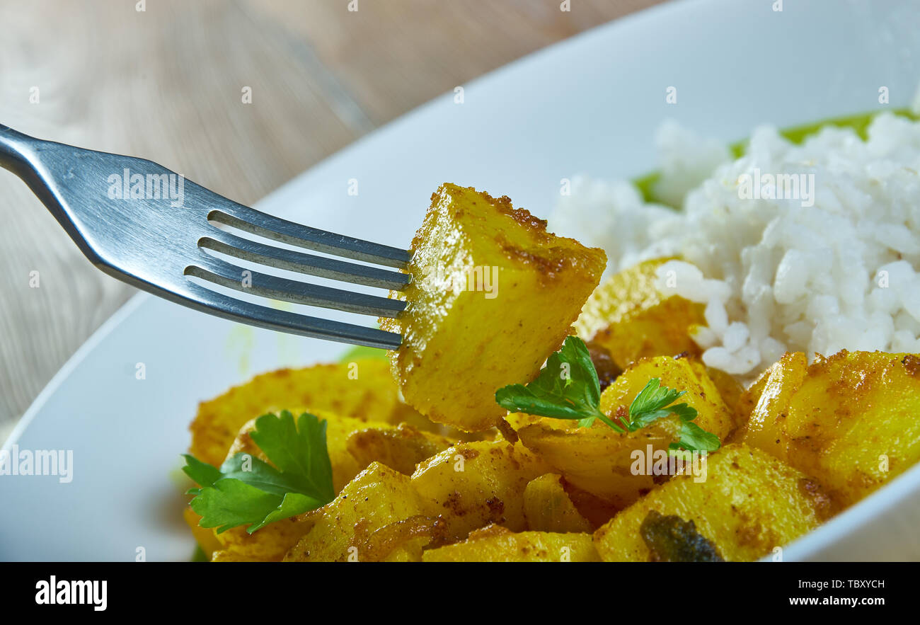 Daikon Curry Daikon to ninjin no kareeni, Japanese Style Daikon