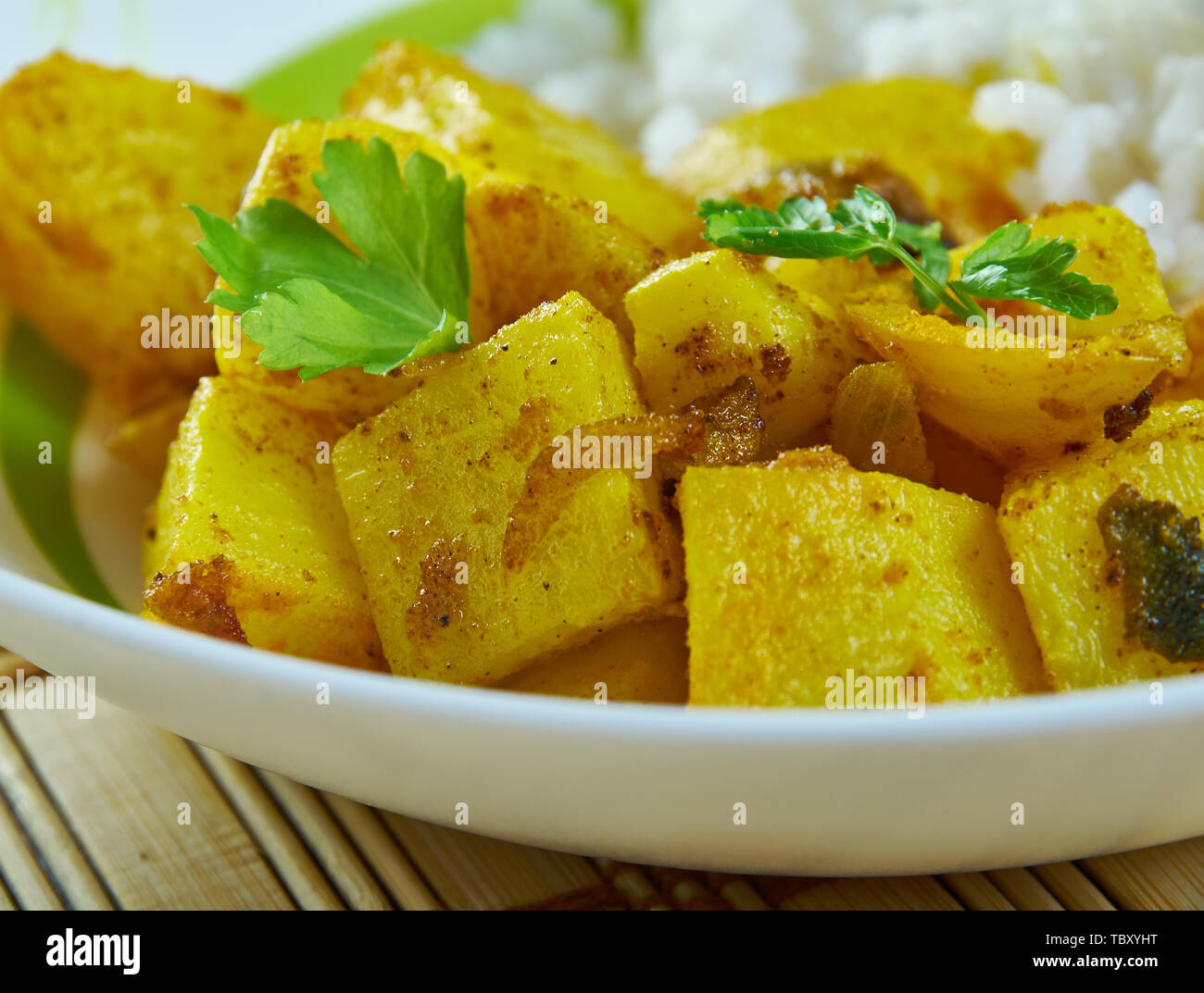 Daikon Curry Daikon to ninjin no kareeni, Japanese Style Daikon