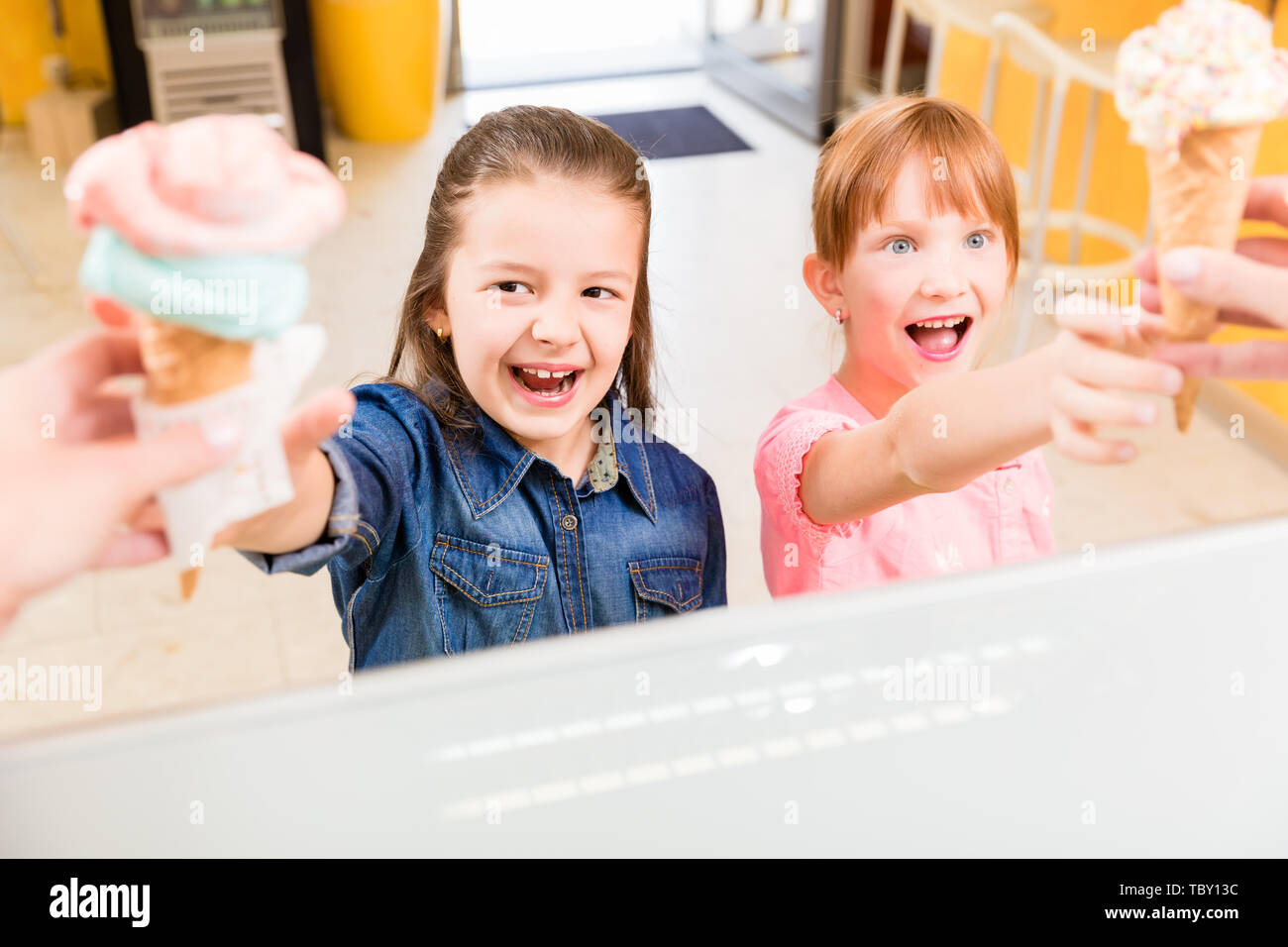 kids ice cream counter