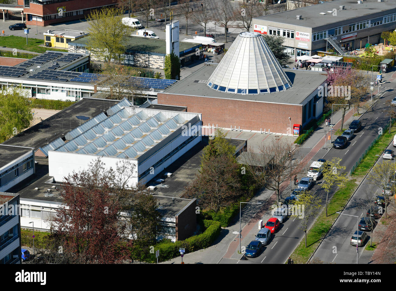 Catholic elementary school Saint Marien, avenue Lipschitz, Gropiusstadt ...