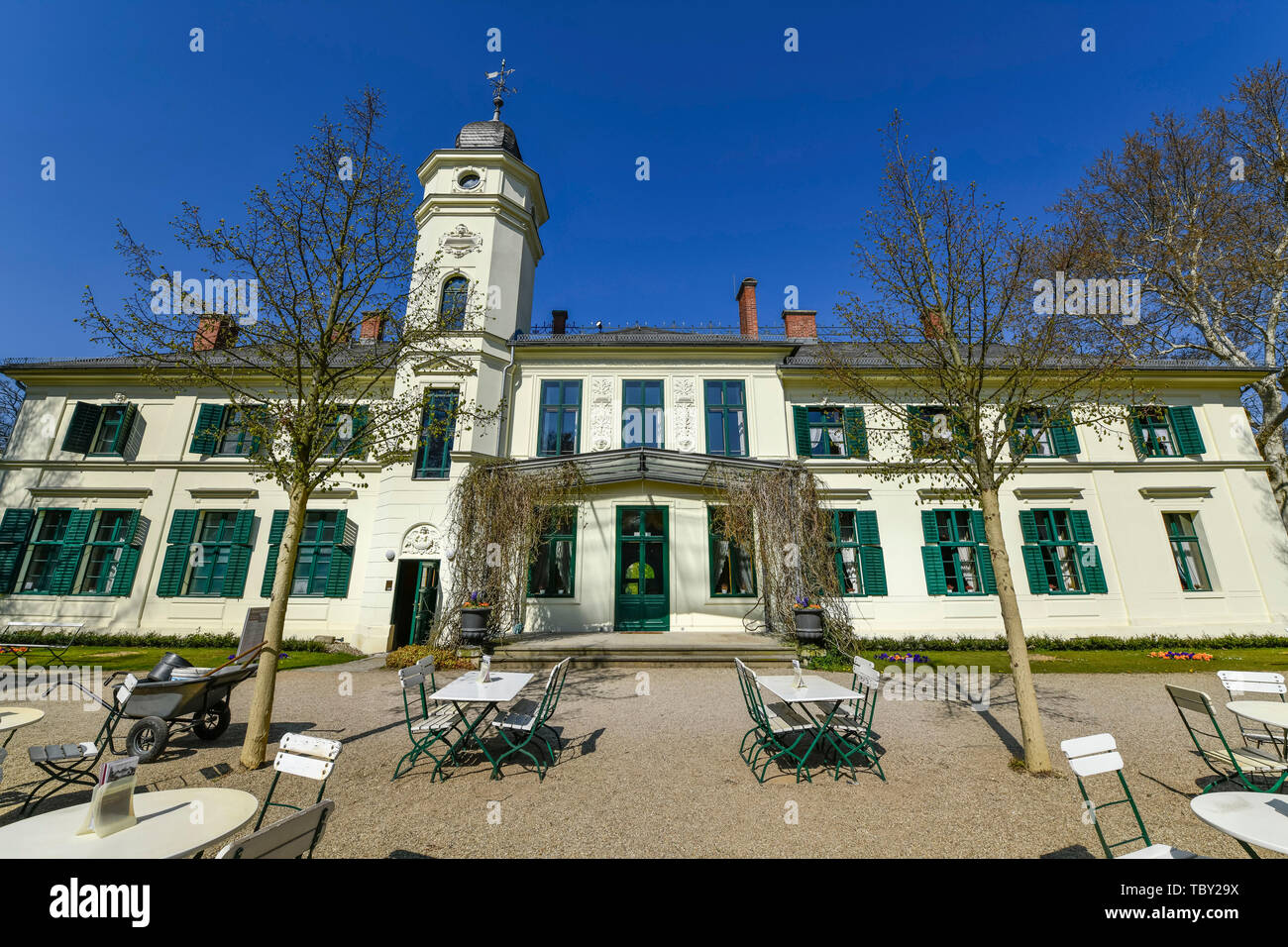 Schloss britz berlin hi-res stock photography and images - Alamy