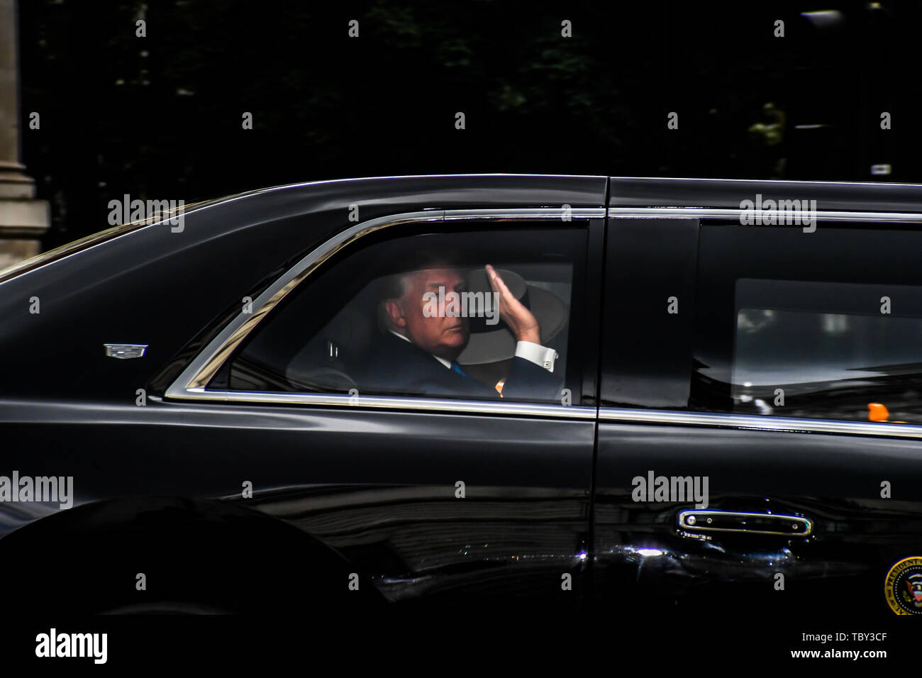 London, Britain. 3rd June, 2019. U.S. President Donald Trump is seen in a car during his visit in London, Britain, on June 3, 2019. U.S. President Donald Trump arrived in London on Monday to start his three-day state visit to Britain as widespread protests against him are set to take place. Credit: Alberto Pezzali/Xinhua/Alamy Live News Stock Photo