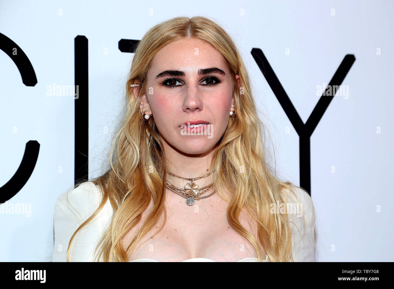 Zosia mamet hi-res stock photography and images - Alamy