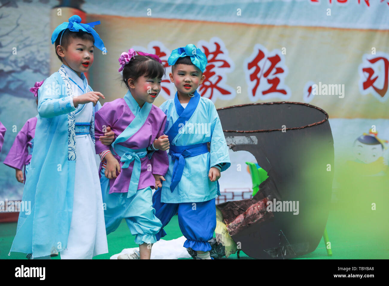 Chinese traditional clearance clothes for kids
