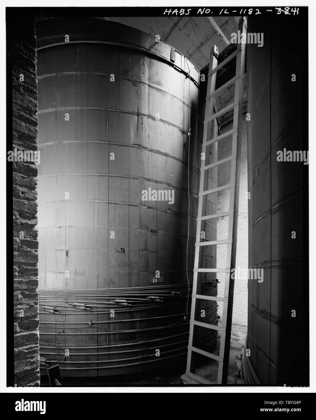 Machinery penthouse. 3rd level. Sprinkler system water storage tanks