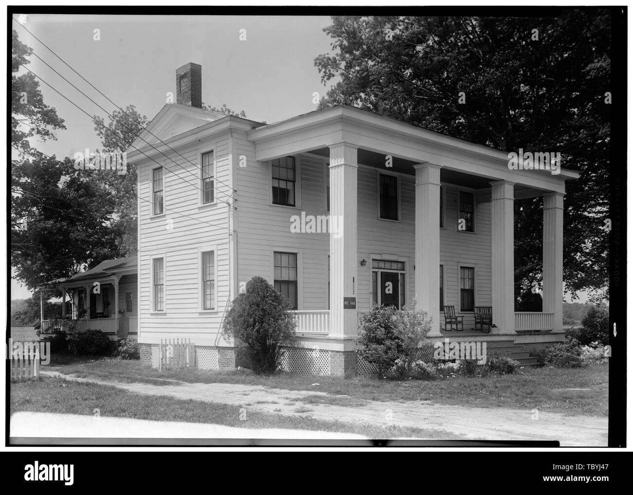 May 10, 1958 VIEW FROM THE EAST. Smithson House, Newland Highway