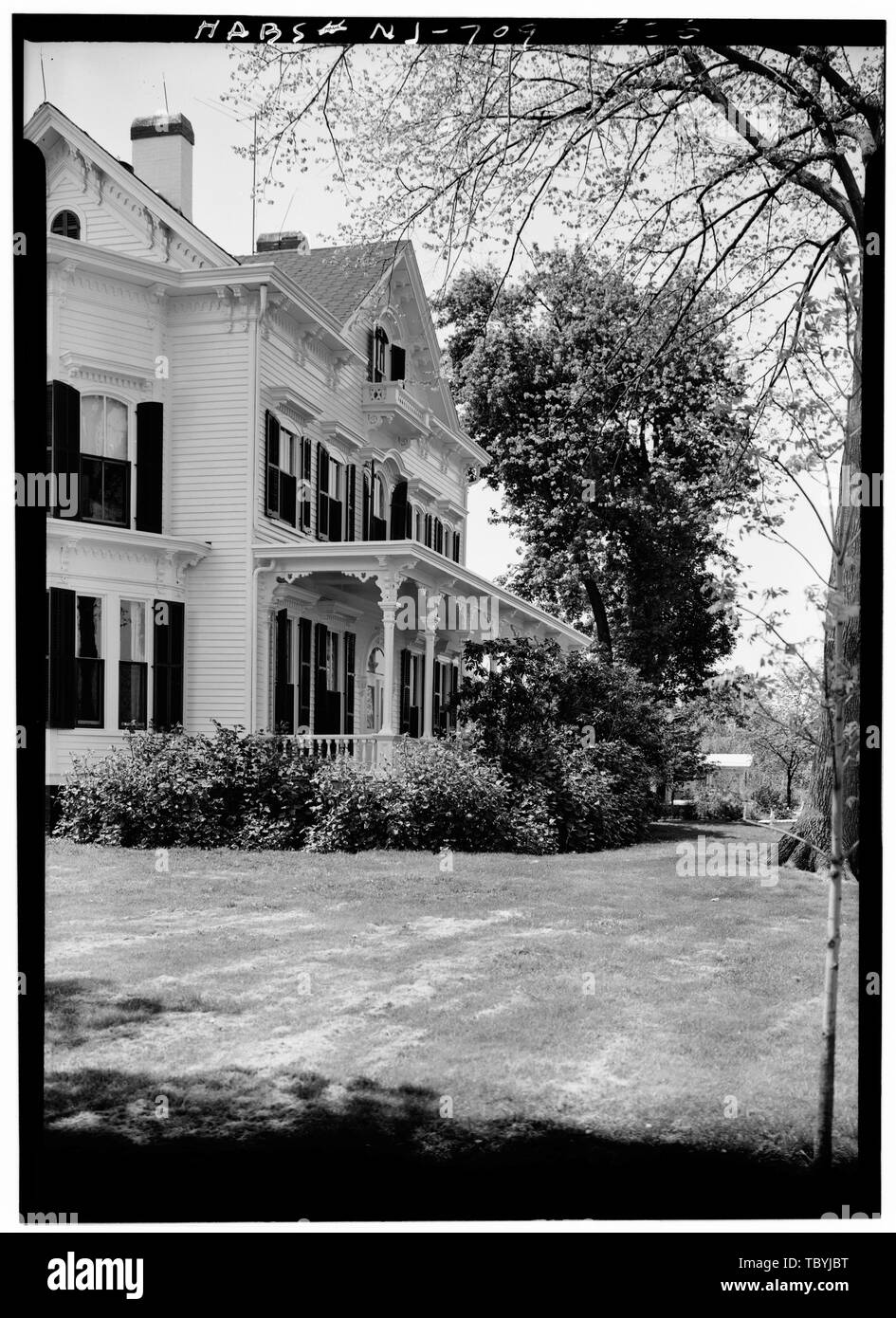 Brook road entrance Black and White Stock Photos & Images Alamy