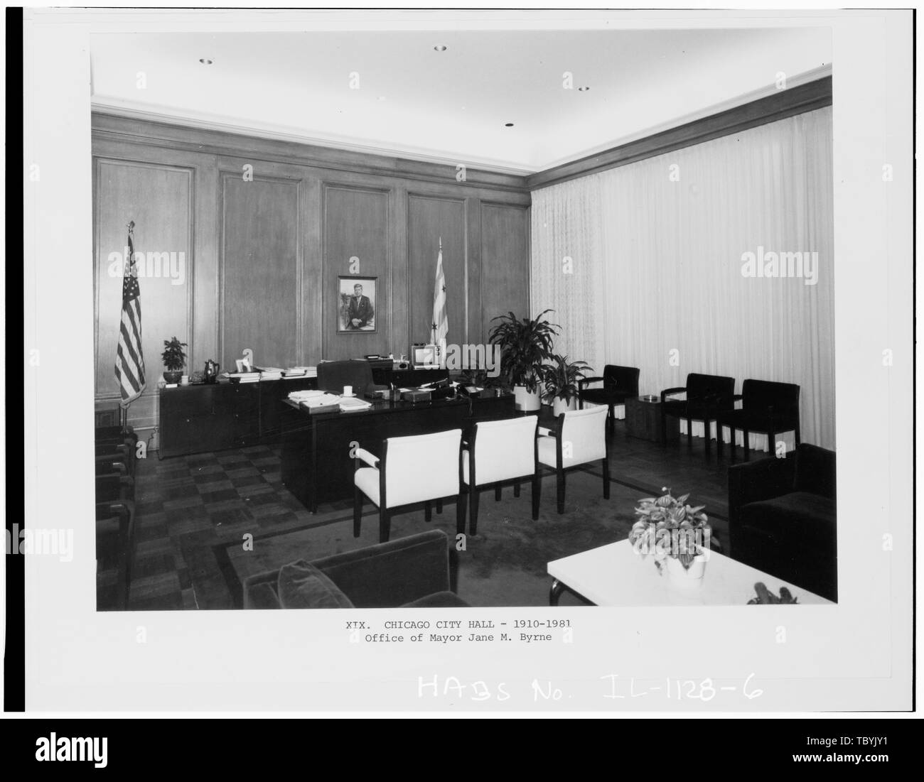 Chicago mayor's office hi-res stock photography and images - Alamy