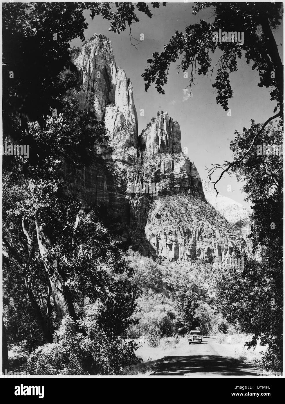 Mt. Zion from Canyon floor Stock Photo Alamy