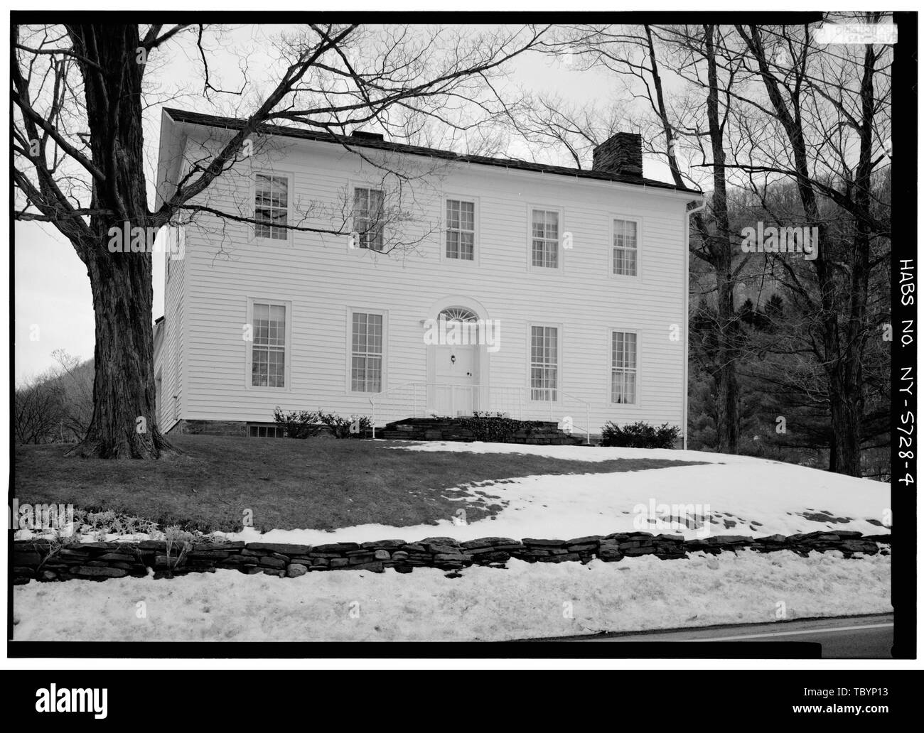 NORTH (FRONT) ELEVATION FROM NORTHEAST. Stainton House, 1735 Ellis