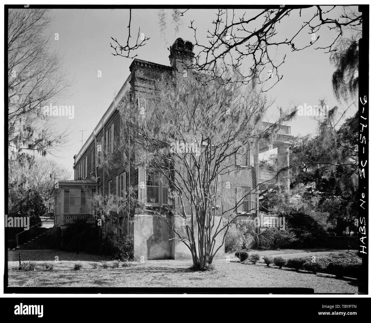 NORTH (REAR) ELEVATION (left) AND WEST SIDE Berners Barnwell Sams House