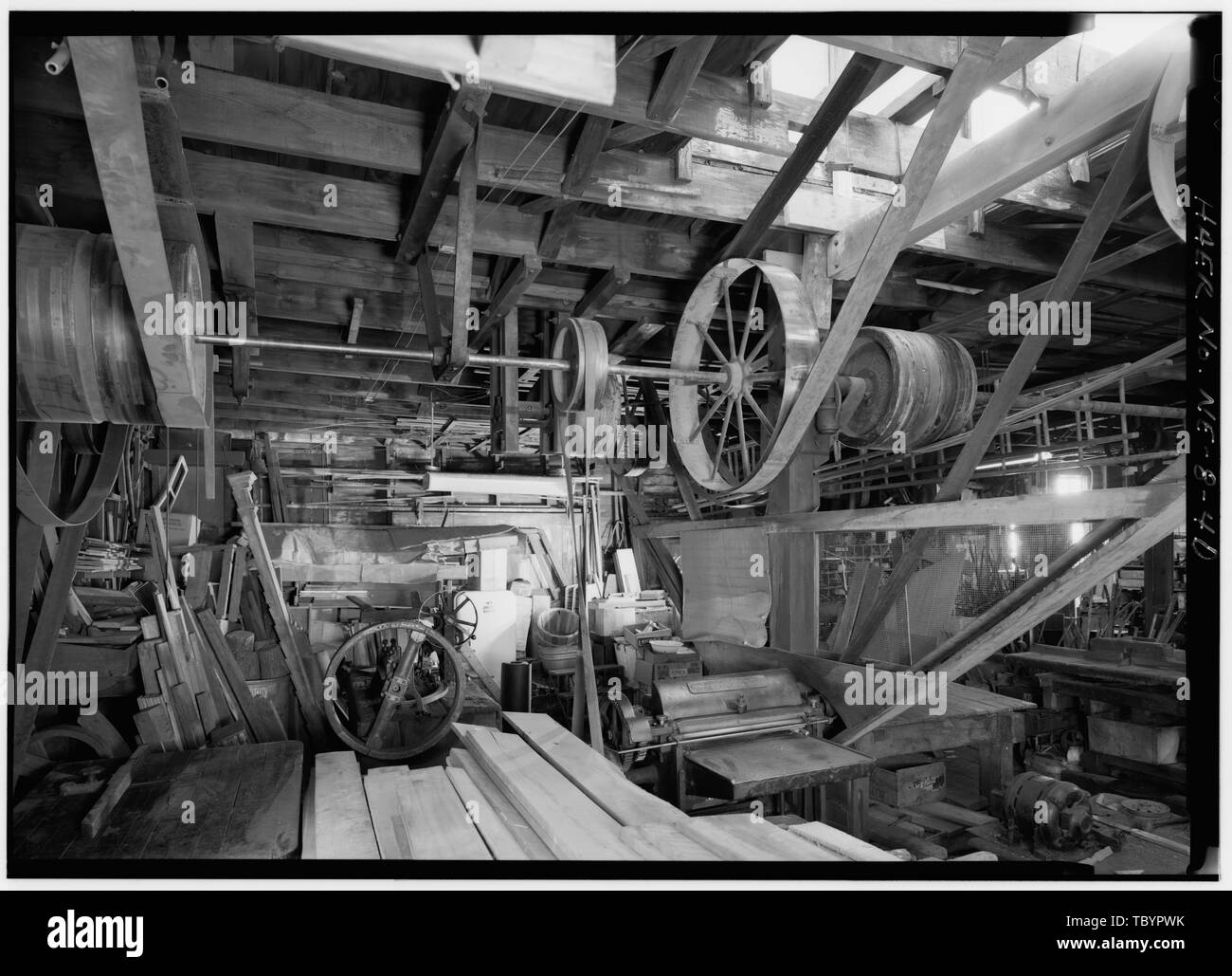 Metal sawhorses hi res stock photography and images Alamy