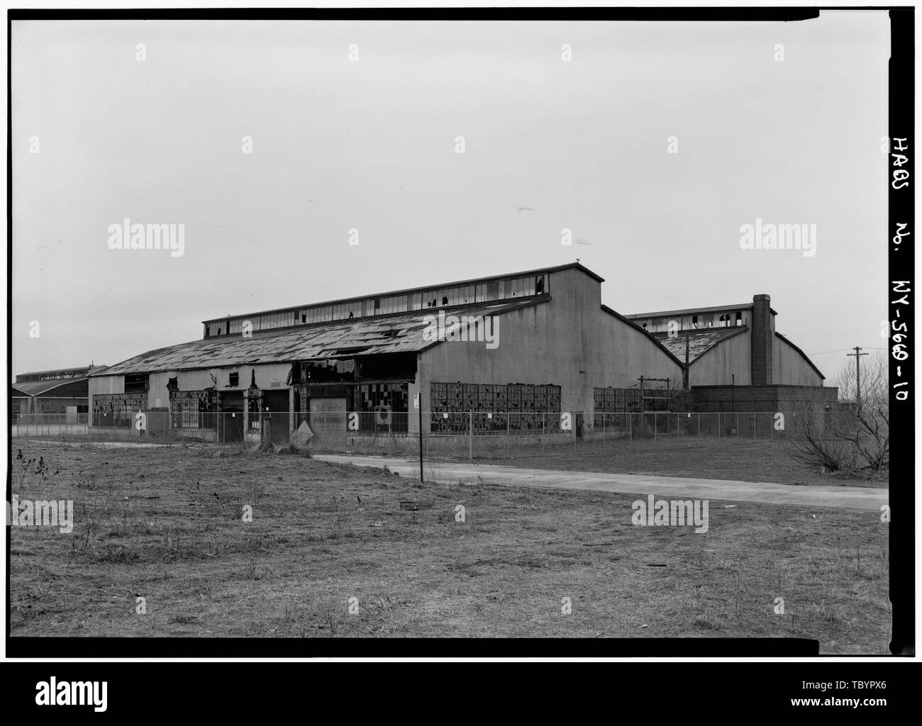 NORTH AND EAST ELEVATIONS  Miller Field, North Hangar, New Dorp Lane, Staten Island, New Dorp, Richmond County, NY Stock Photo