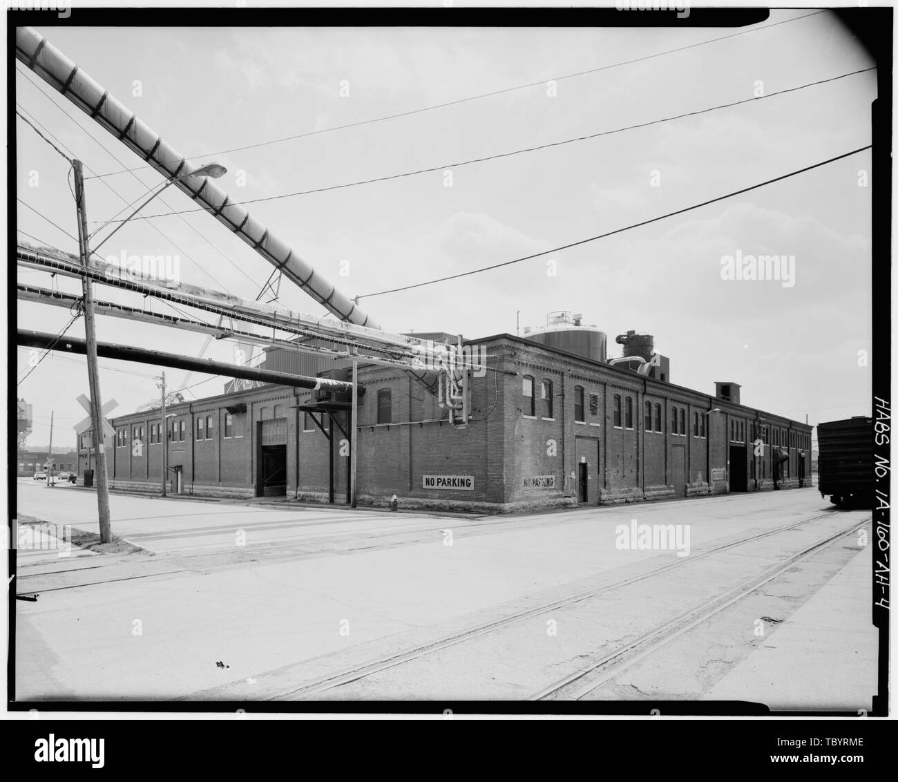 NORTH AND WEST SIDES. VIEW TO SOUTHEAST. Commercial and Industrial Buildings, Farley and