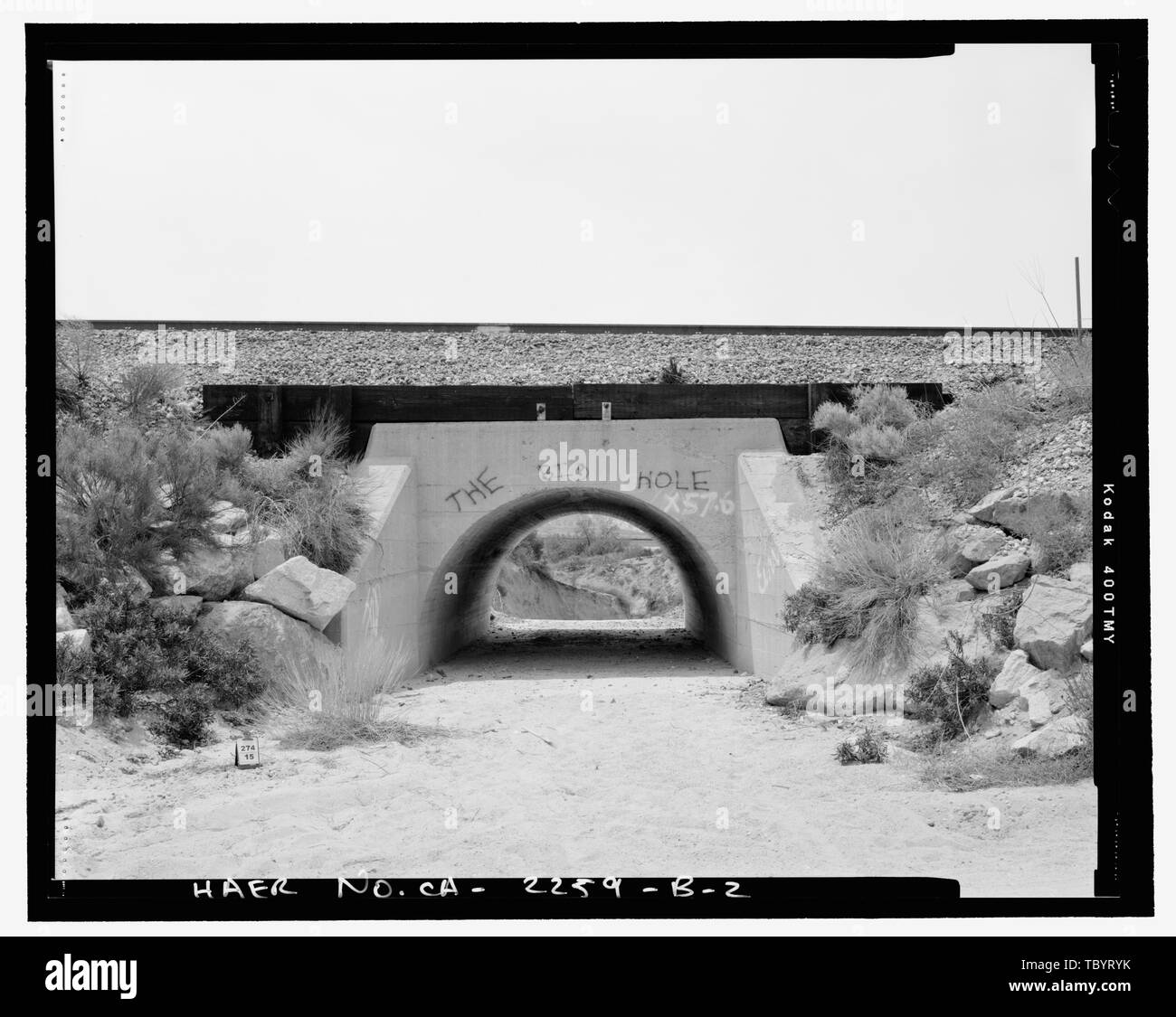 NORTH ELEVATION. (15) Burlington Northern Santa Fe Railroad, Cajon