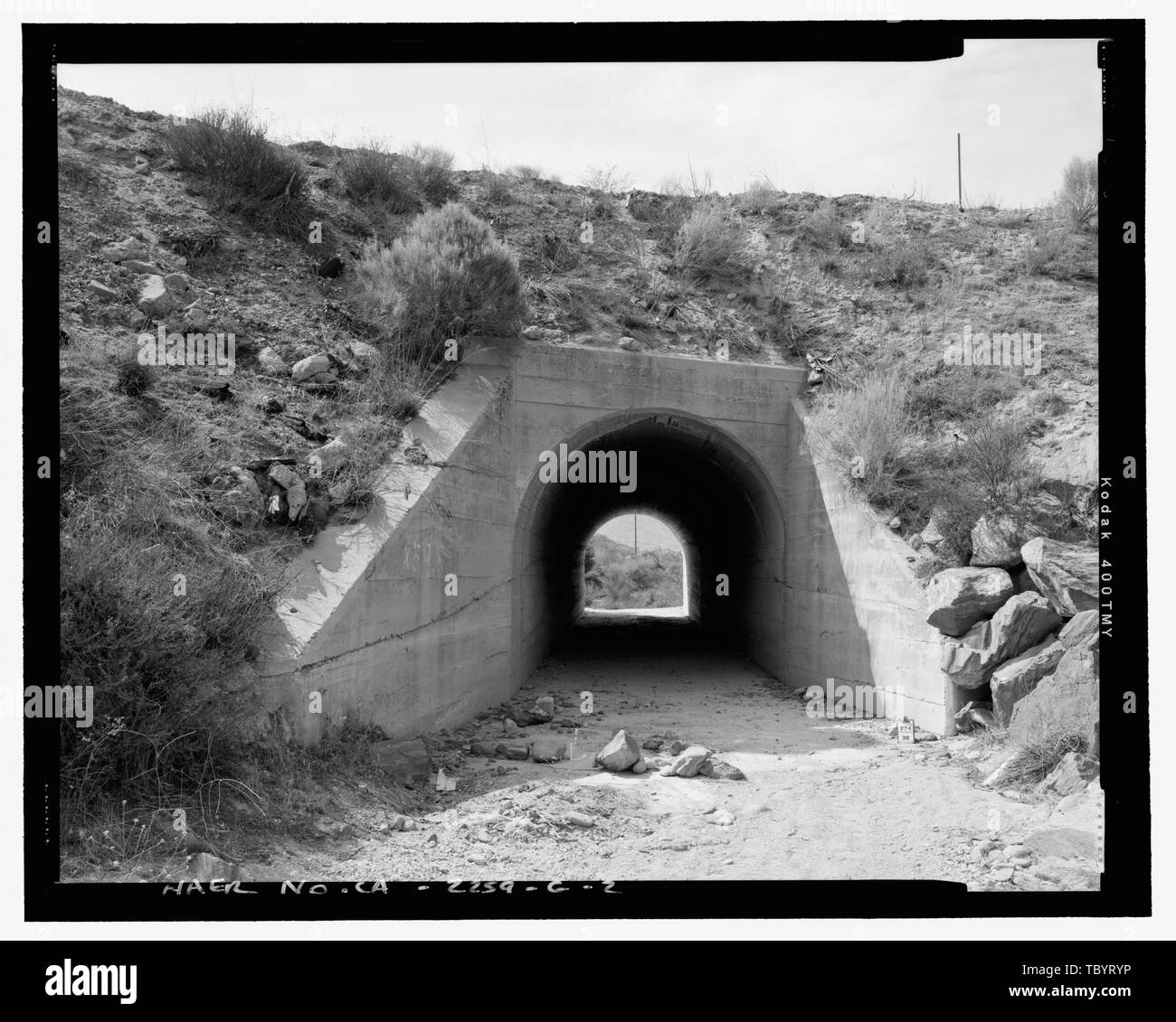 NORTH ELEVATION. (30) Burlington Northern Santa Fe Railroad, Cajon