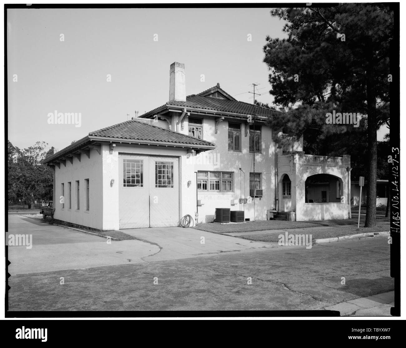 North And West Facades Laurel Street Station, 1801 Laurel Street, Baton