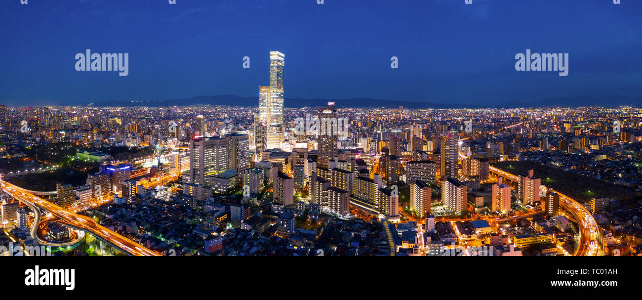 Bustling osaka streets hi-res stock photography and images - Alamy