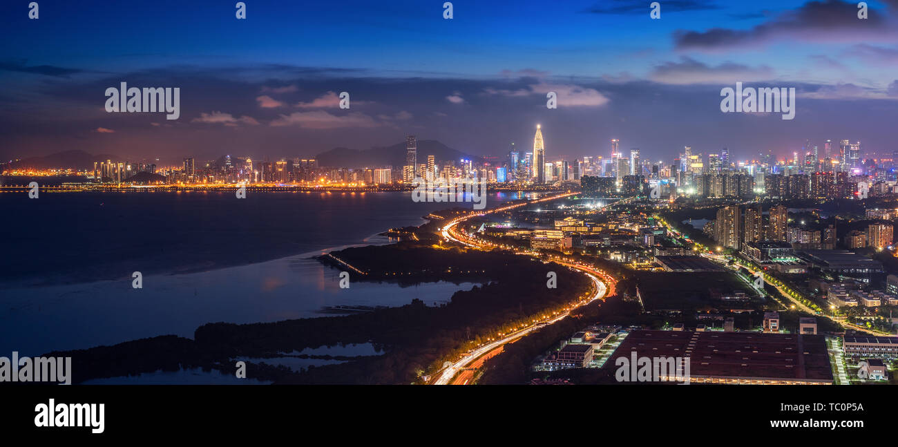 Shenzhen, Shenzhen, Futian, Luohu, innovation, economy, Guangdong, Hong Kong and Macao, Greater Bay area, reform and opening up, special economic zone, panorama, dusk, sunset, high, commercial, modern, high-rise building, sky, evening, finance, no one Stock Photo