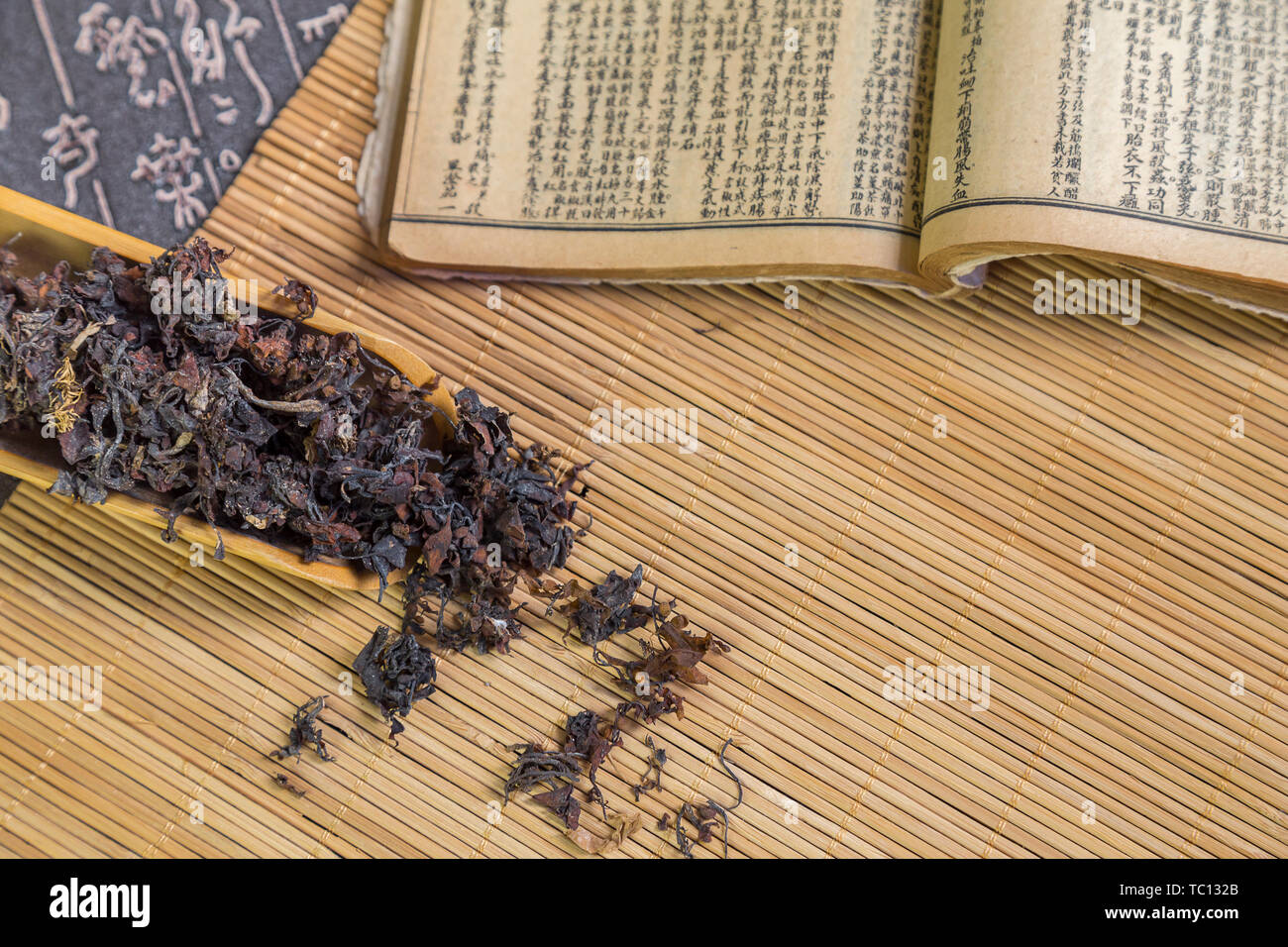 Closeup seaweed on traditional Chinese medicine Stock Photo Alamy