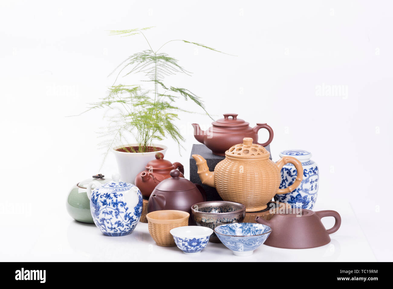 purple clay pot Stock Photo Alamy