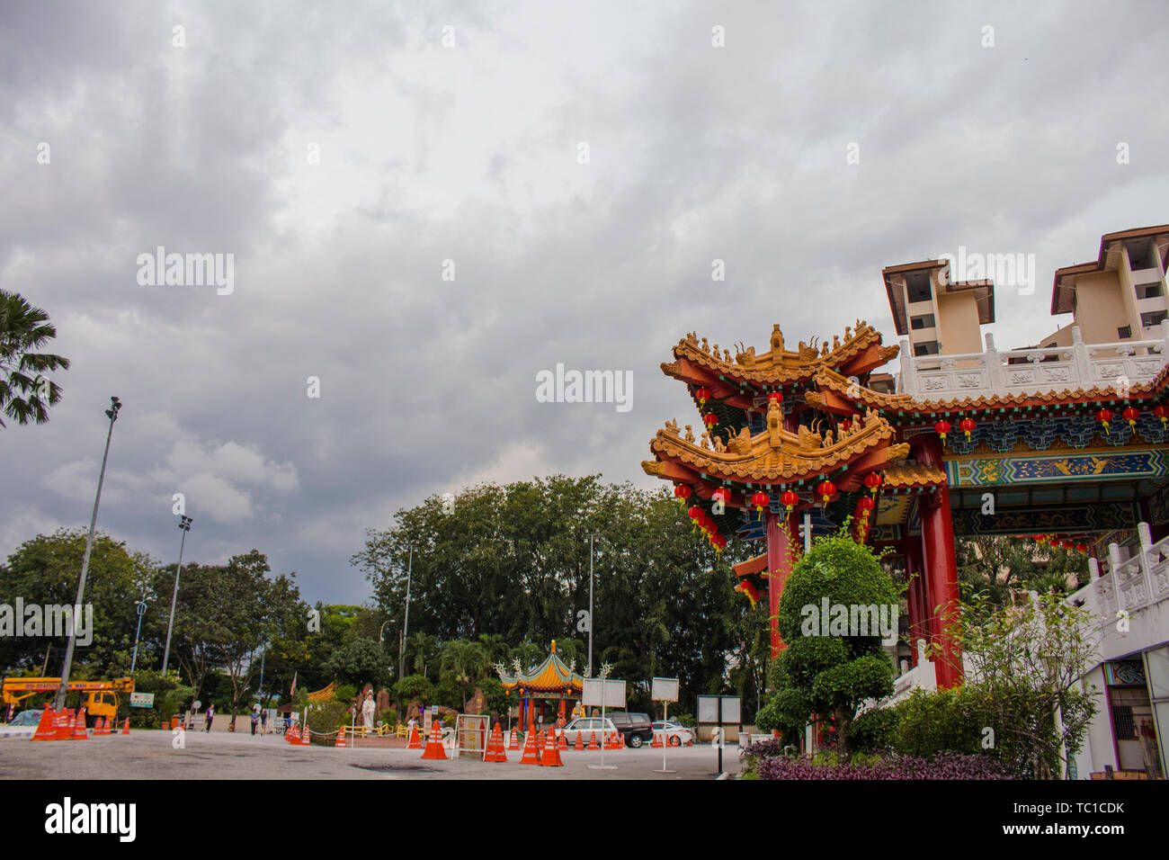 Thean Hou Temple decorated with lantern for the Chinese New Year ...
