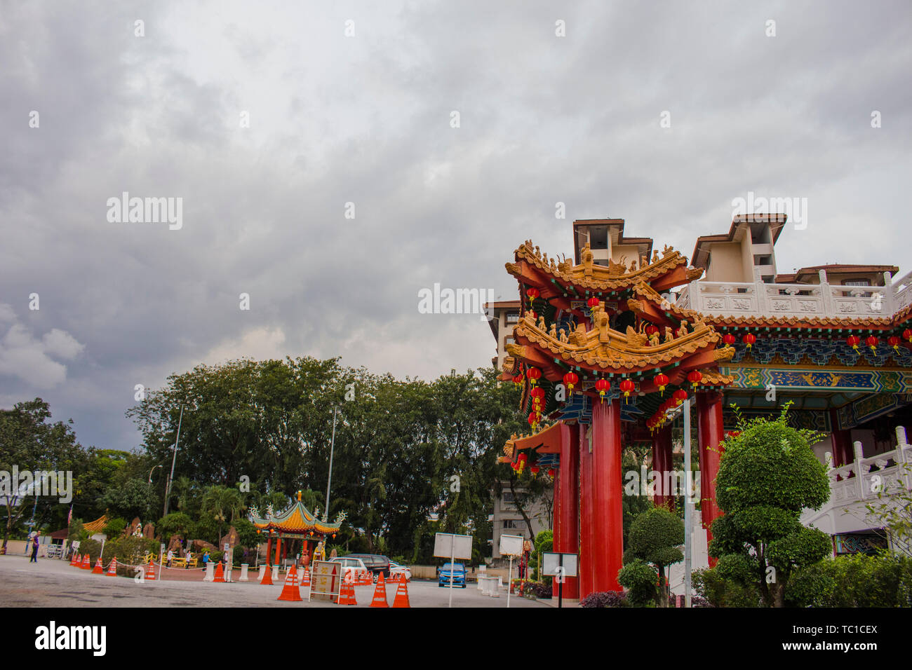 Thean Hou Temple decorated with lantern for the Chinese New Year ...