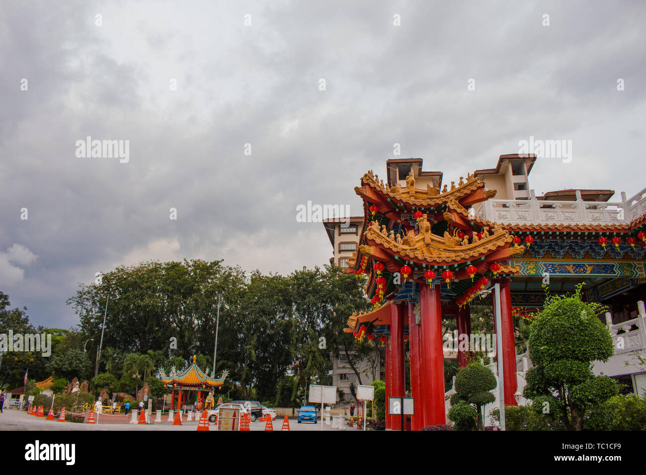 Thean Hou Temple decorated with lantern for the Chinese New Year ...