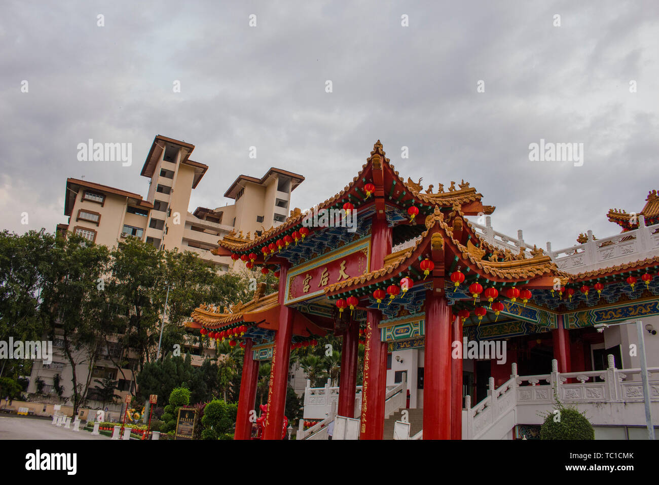 Thean Hou Temple decorated with lantern for the Chinese New Year ...