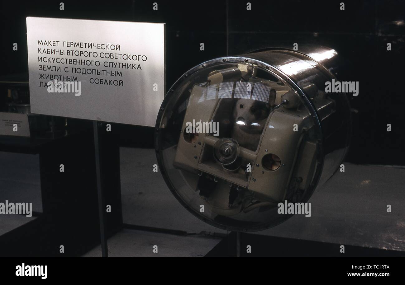 Display of the Sputnik 2 cabin containing a model of Laika the Cosmonaut Dog, at the Space Pavilion Museum in the VDNKh Exhibition of Achievements of the National Economy complex in Moscow, Russia, 1973. () Stock Photo