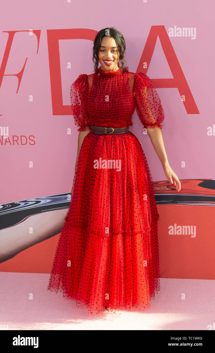 Laura dresses 2019 discount