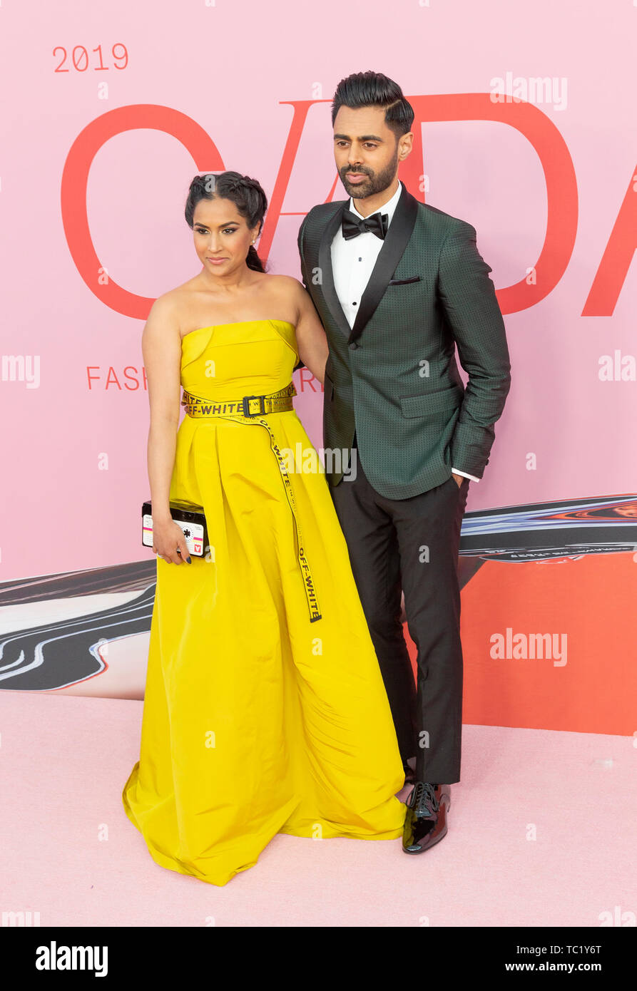 Beena Patel and Hasan Minhaj attend 2019 CFDA Fashion Awards at Brooklyn  Museum (Photo by Lev Radin / Pacific Press Stock Photo - Alamy