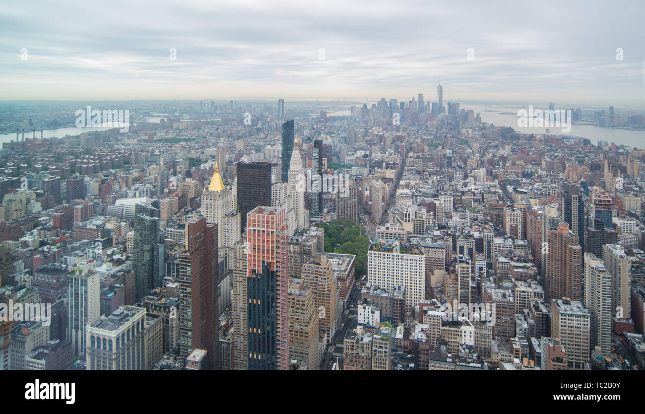 Manhattan City View From The 86th Floor Observatory In