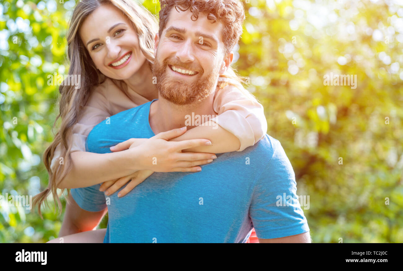 Man carrying woman romantic hi-res stock photography and images - Alamy