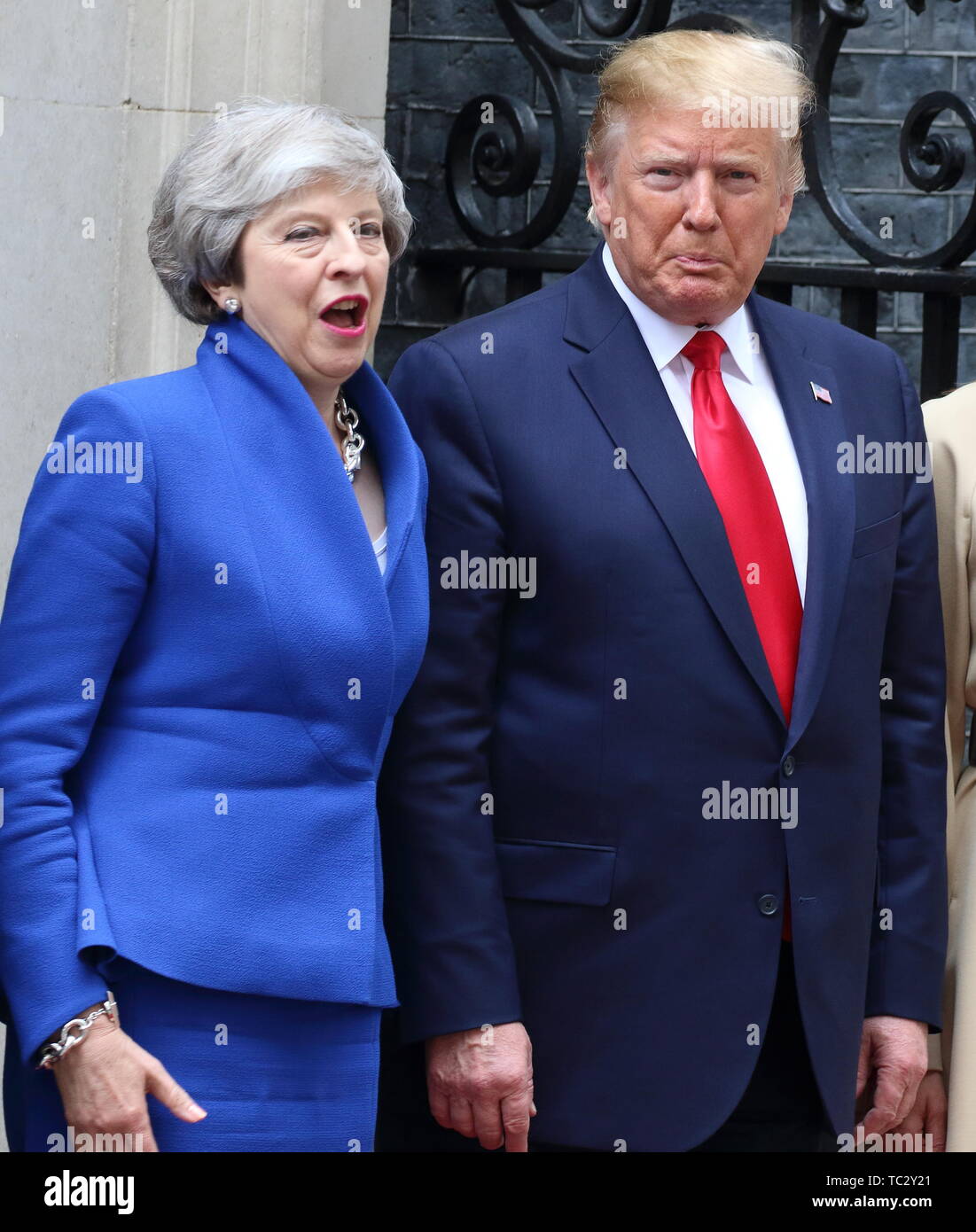 London, UK. 04th June, 2019. US President Donald Trump and British Prime Minister Theresa May seen outside No 10 Downing Street on the second day of the State Visit to the UK. Credit: SOPA Images Limited/Alamy Live News Stock Photo