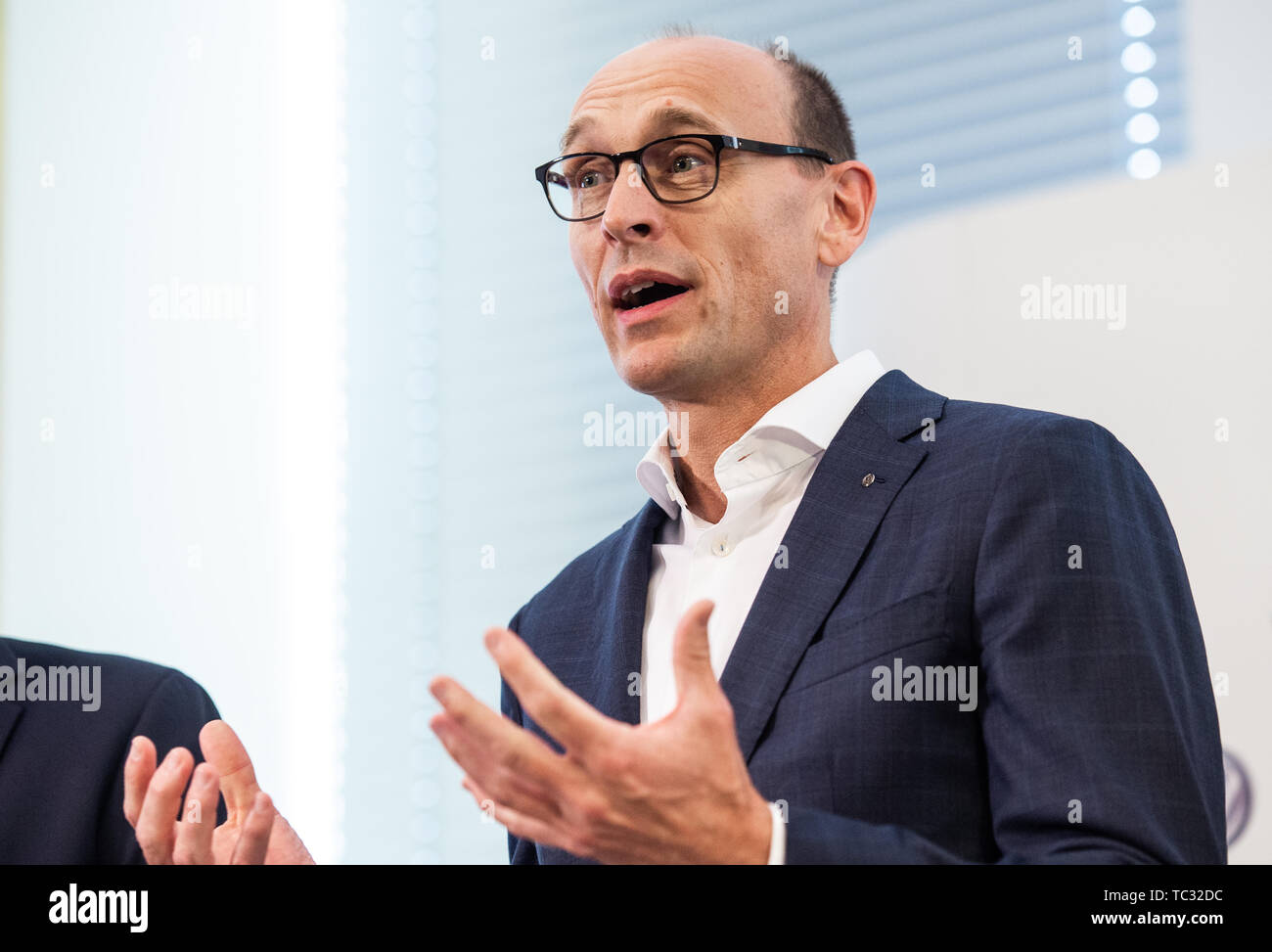 Wolfsburg, Germany. 05th June, 2019. Ralf Brandstätter, CEO of the VW  brand, speaks at a Volkswagen press conference on digitisation, new  mobility services and job security. Credit: Christophe Gateau/dpa/Alamy  Live News Stock