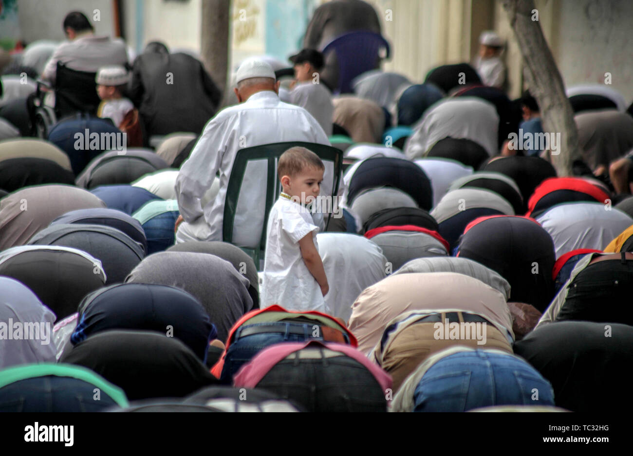 Muslims In Gaza Gaza City, Gaza Strip, Palestinian Territory. 5th June, 2019 ...