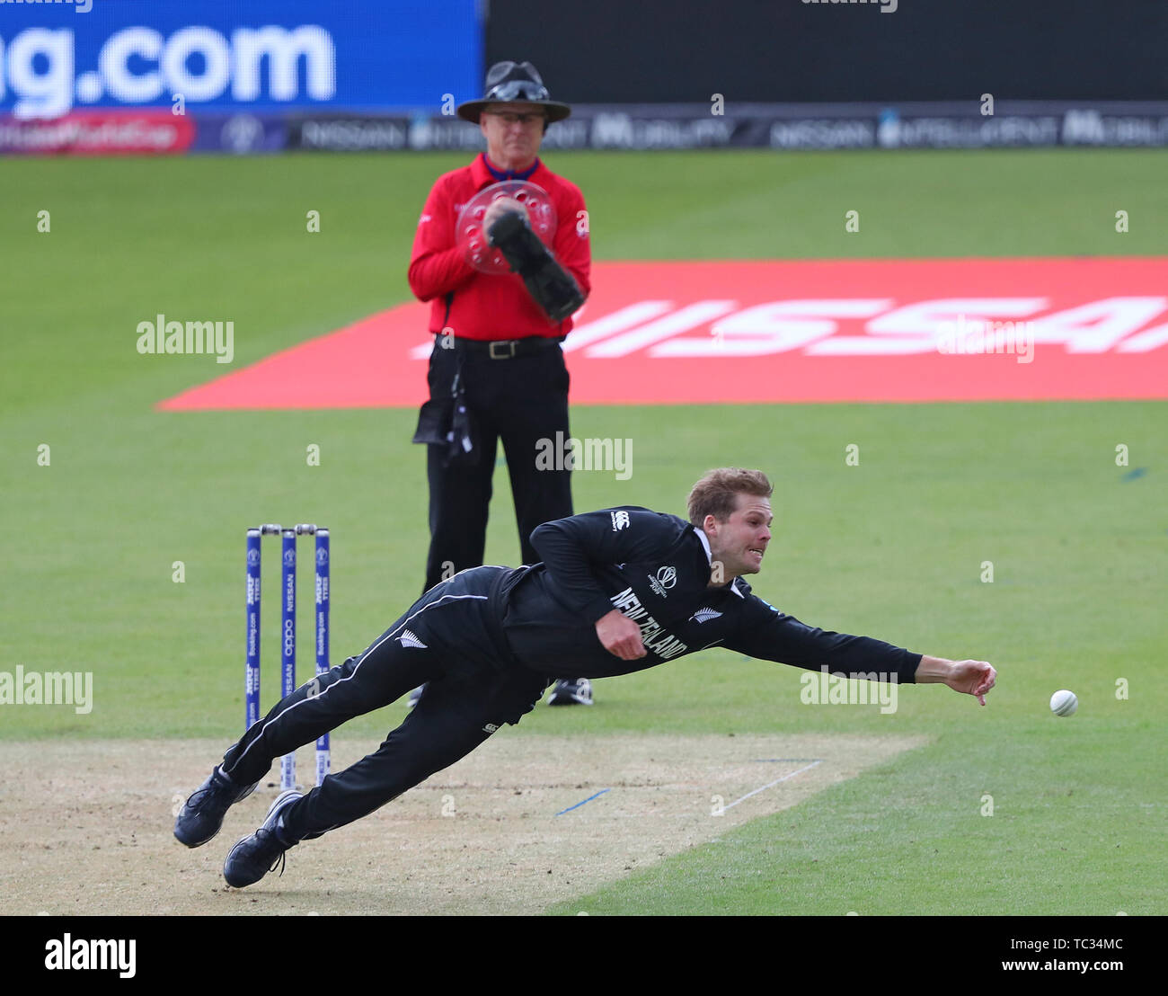 LONDON, ENGLAND. 05 JUNE 2019: Lockie Ferguson of New Zealand attempts to field the ball of his own bowling during the Bangladesh v New Zealand, ICC Cricket World Cup match, at the Kia Oval, London, England. Credit: European Sports Photographic Agency/Alamy Live News Stock Photo