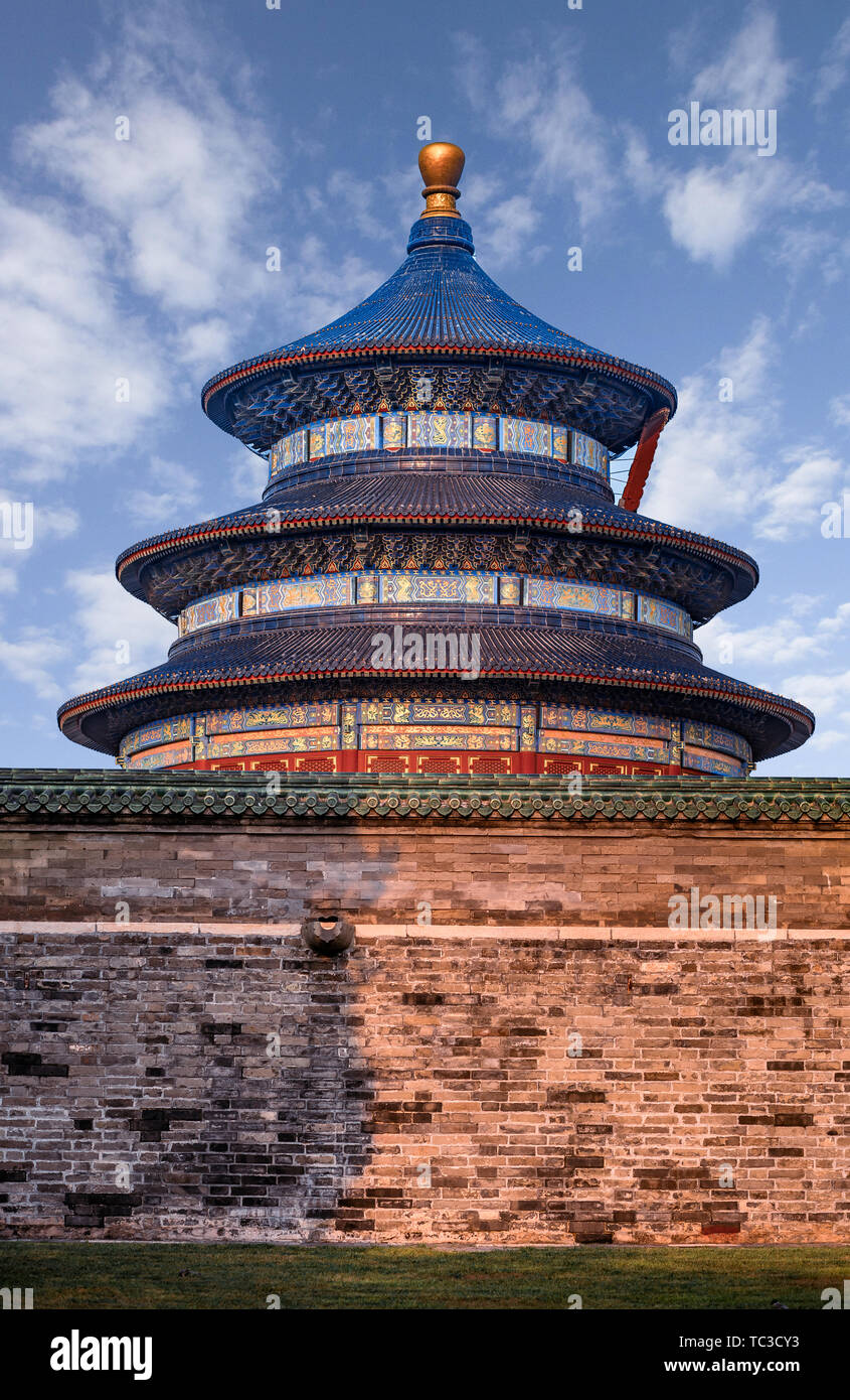 Close-up of the architecture of the Temple of Praying for the Year of the Temple of Heaven in Beijing Stock Photo