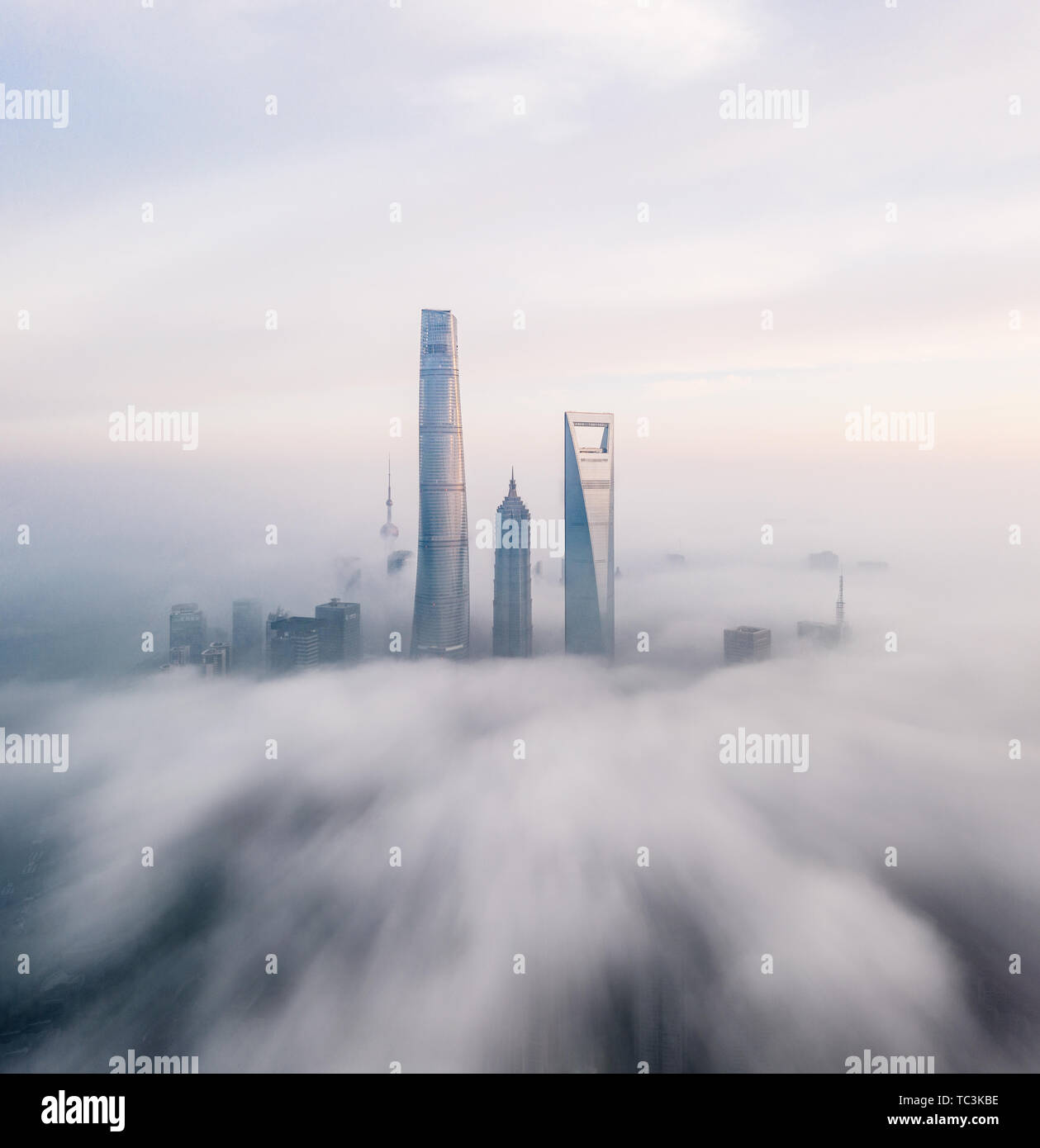 Shanghai advection fog hi-res stock photography and images - Alamy