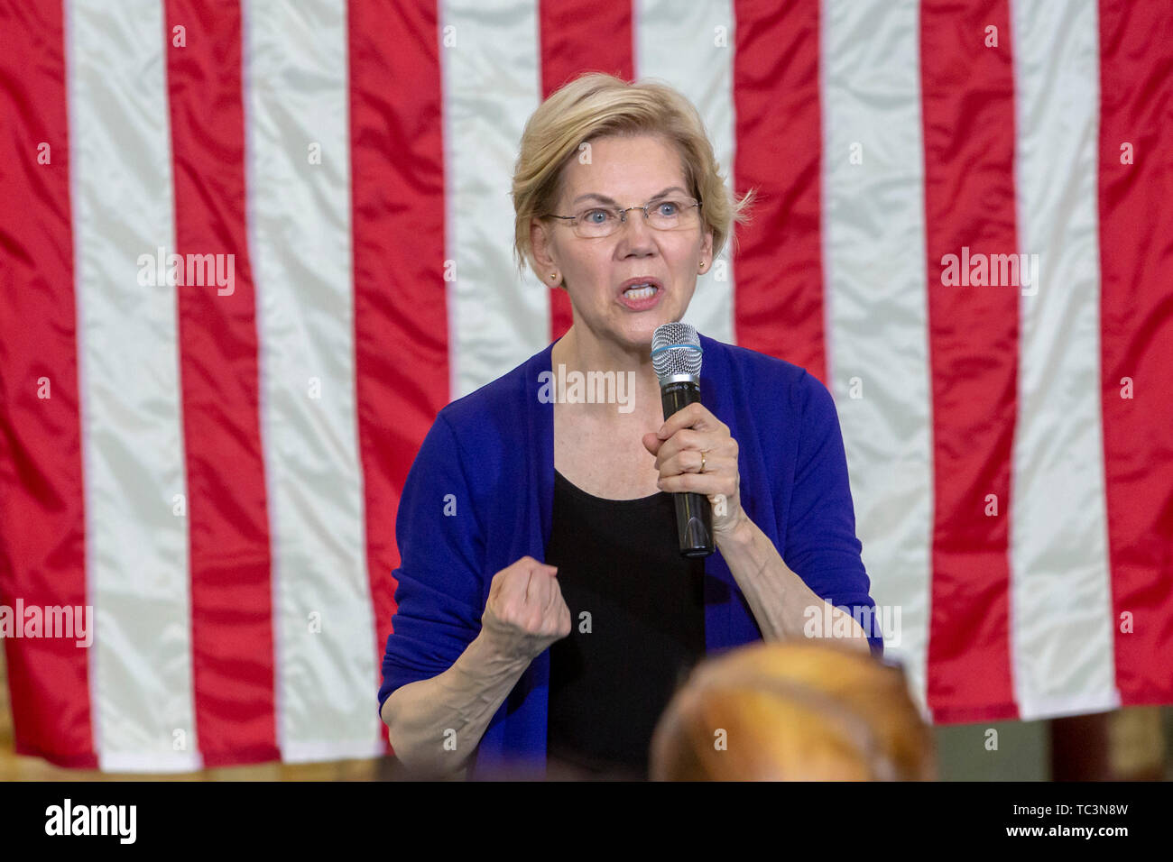 Detroit, Michigan - Senator Elizabeth Warren holds a 'community conversation' in Detroit as part of her campaign for the 2020 Democratic presidential  Stock Photo