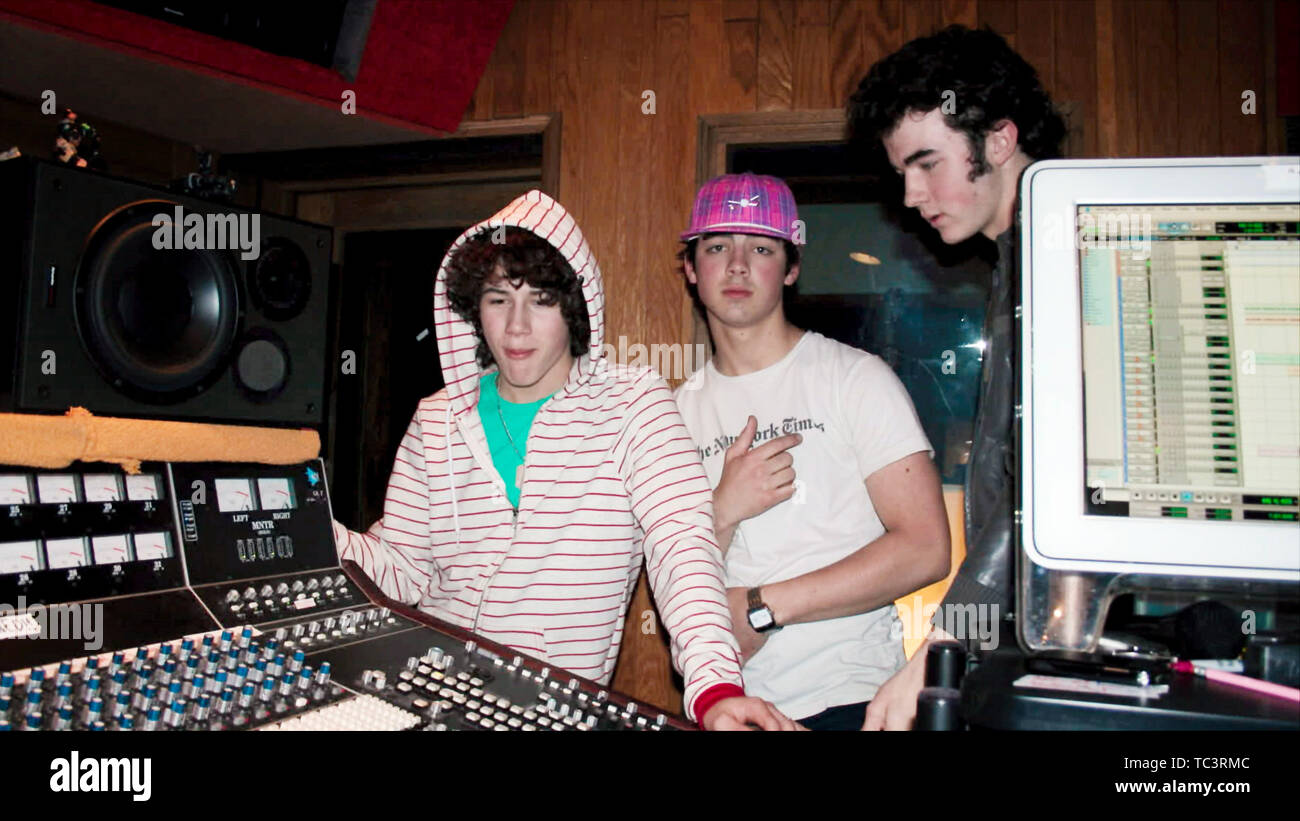 Jonas Brothers visual data 6