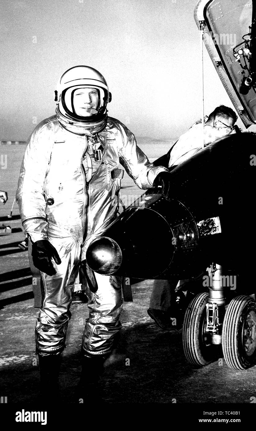 NASA test pilot Neil Armstrong poses next to the X-15 rocket-powered  aircraft after a research flight, 1960. Image courtesy National Aeronautics  and Space Administration (NASA Stock Photo - Alamy