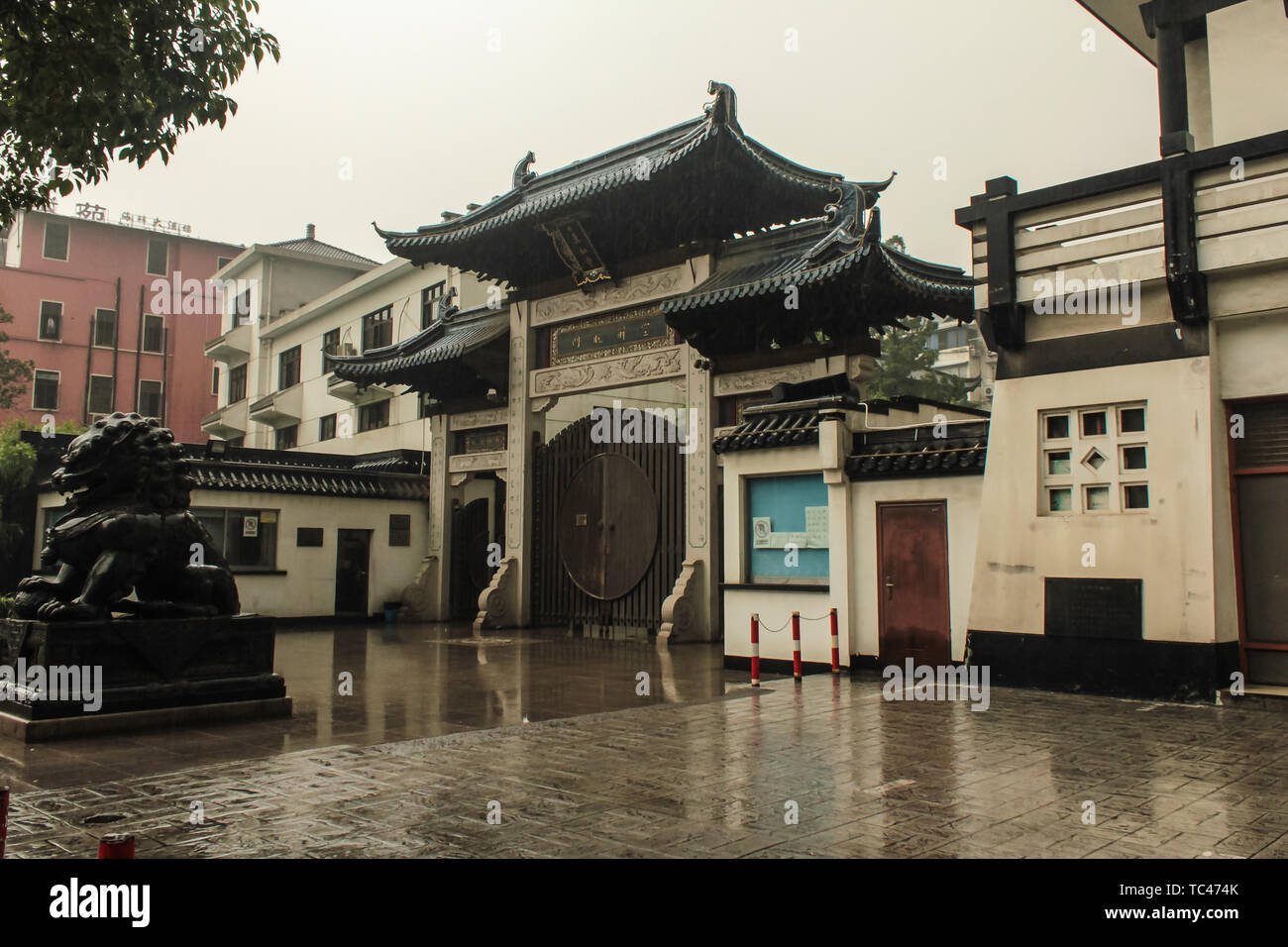 Shanghai Zhenru Temple Stock Photo Alamy