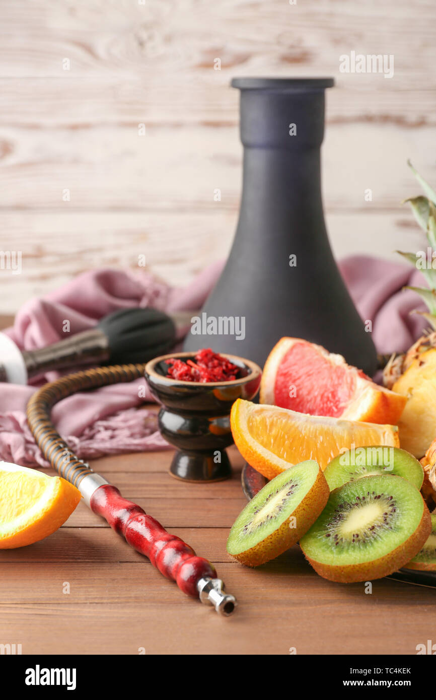 Pineapple hookah hires stock photography and images Alamy