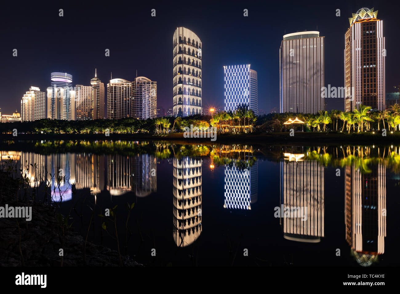 The Marina High Rise With Panoramic Views preview