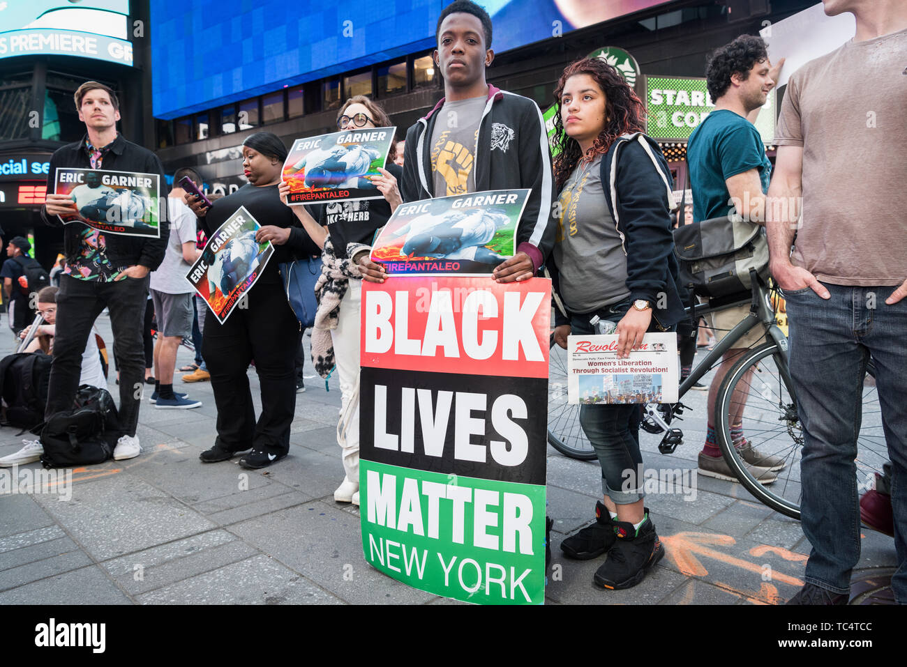 New York, United States. 04th June, 2019. Protesters rallied in Times Square in New York City demanding the firing of Officer Pantaleo for the choking death of Eric Garner in 2014. Daniel Pantaleo is currently standing administrative trial which began on May 13. On May 21, the judge overseeing his case delayed the remainder of the hearing until June 5, 2019. Pantaleo has been on desk duty since Eric Garner's death and could face penalties ranging from loss of vacation days to firing from the NYPD. Credit: Gabriele Holtermann-Gorden/Pacific Press/Alamy Live News Stock Photo