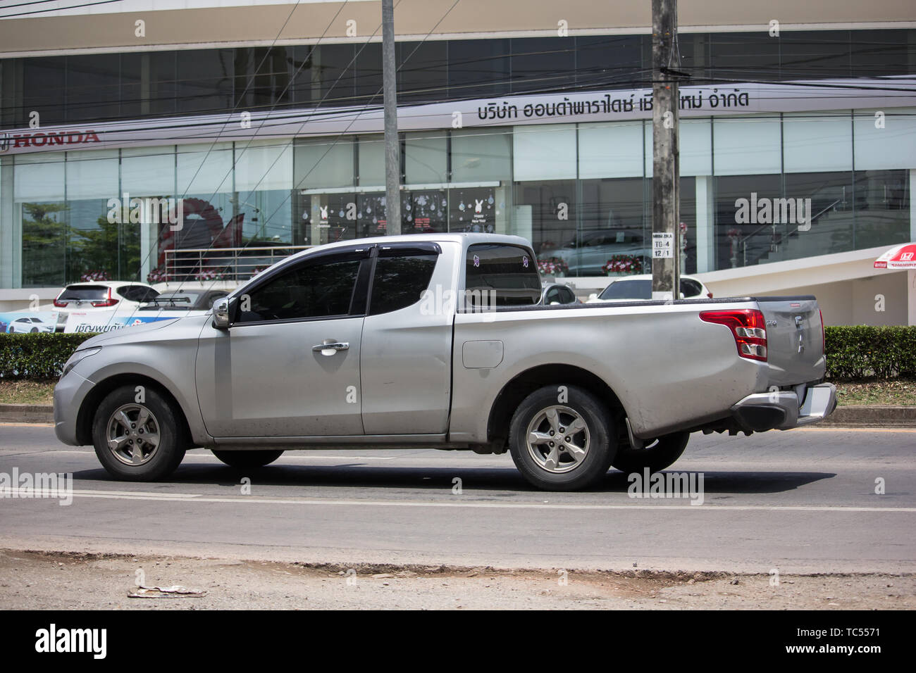 Download Mitsubishi Pickup High Resolution Stock Photography And Images Page 3 Alamy PSD Mockup Templates